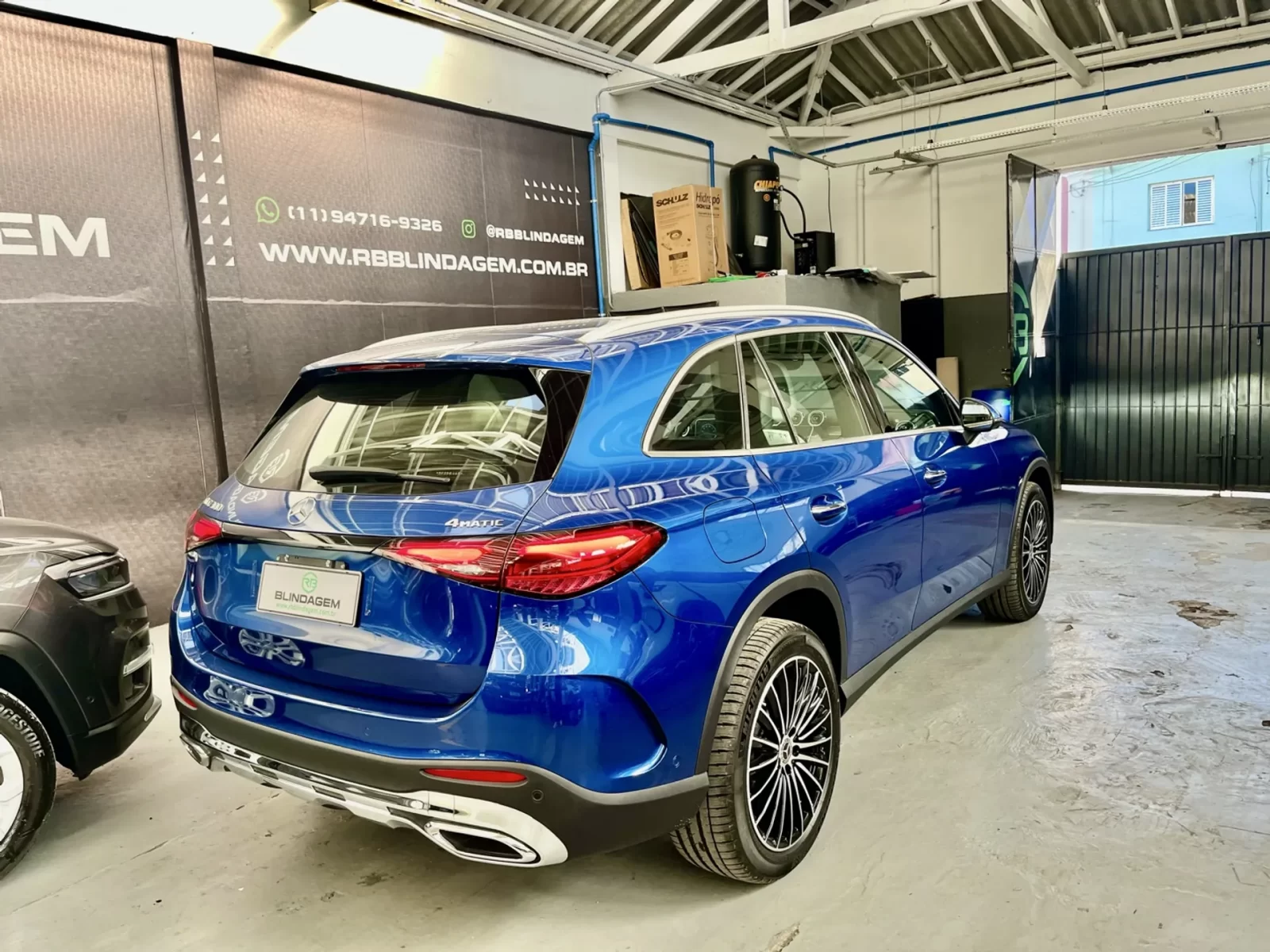mercedesbenz-glc-300-2-0-mhev-amg-line-4matic-9gtronic-08