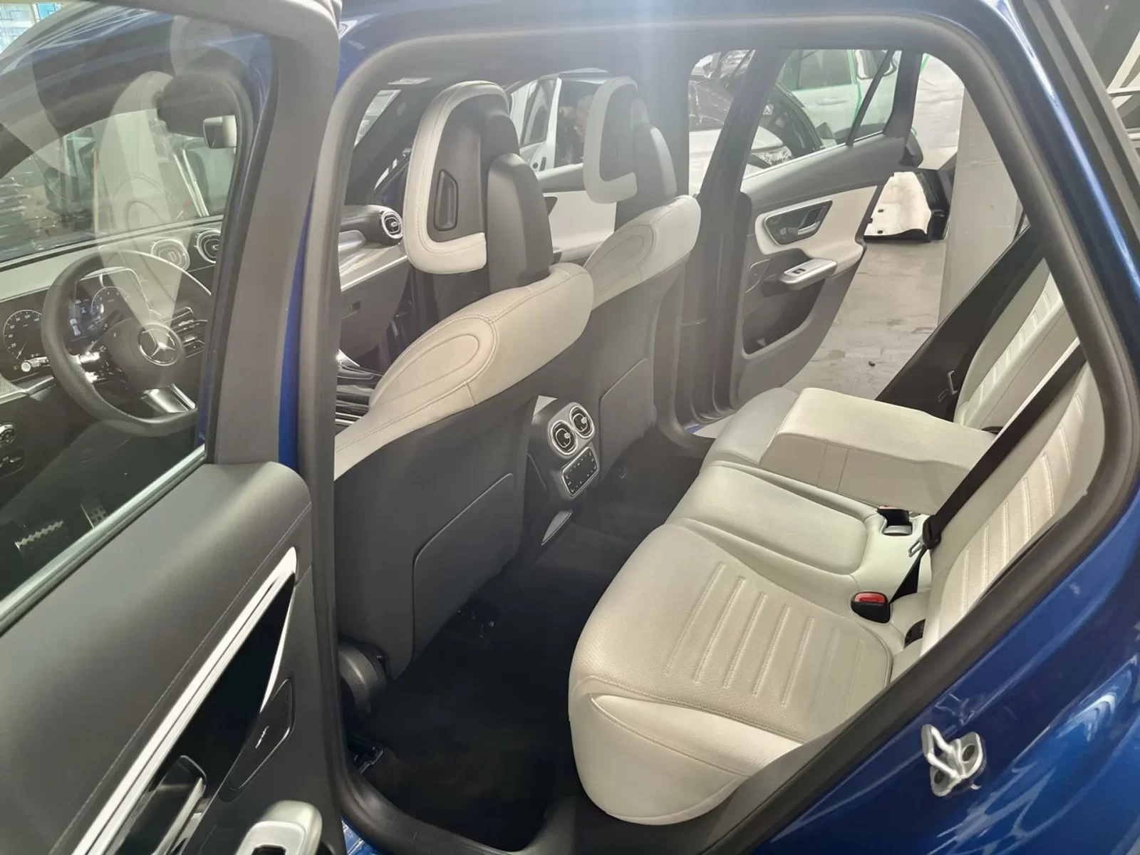 mercedesbenz-glc-300-2-0-mhev-amg-line-4matic-9gtronic-16