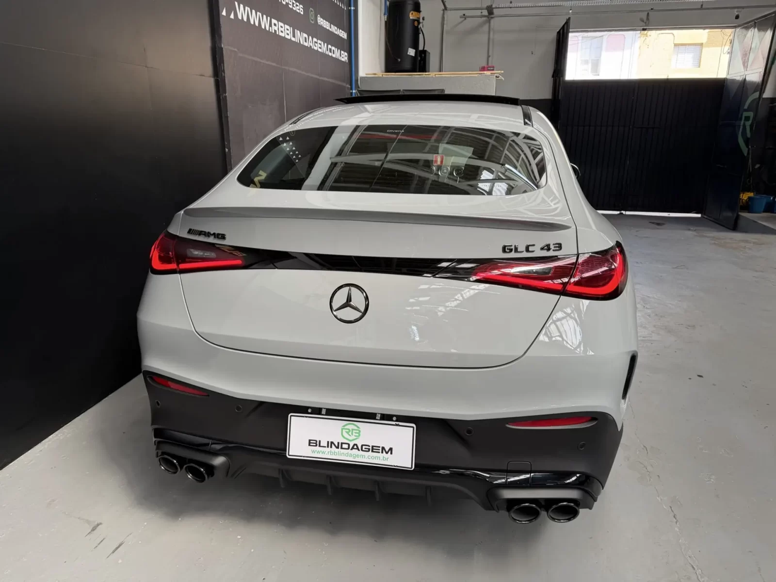 mercedesbenz-glc-43-amg-2-0-mhev-coupe-4matic-speedshift-06