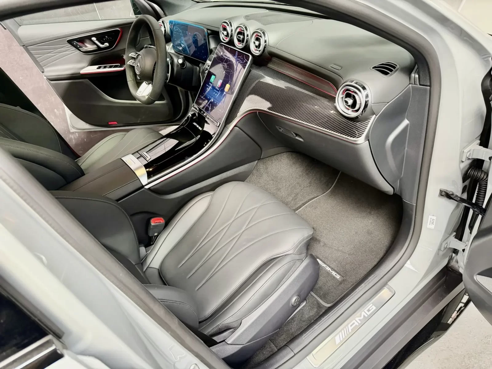 mercedesbenz-glc-43-amg-2-0-mhev-coupe-4matic-speedshift-09