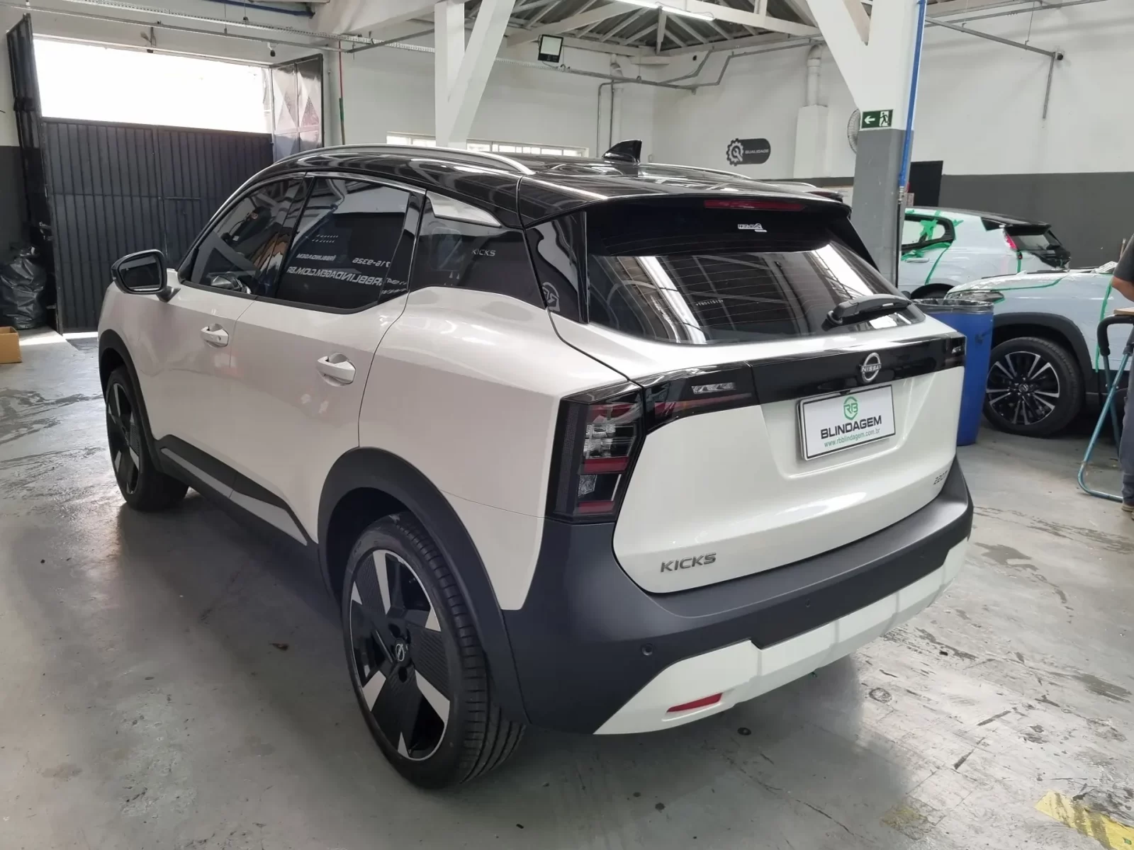 nissan-kicks-1-0-turbo-flex-platinum-dct-06