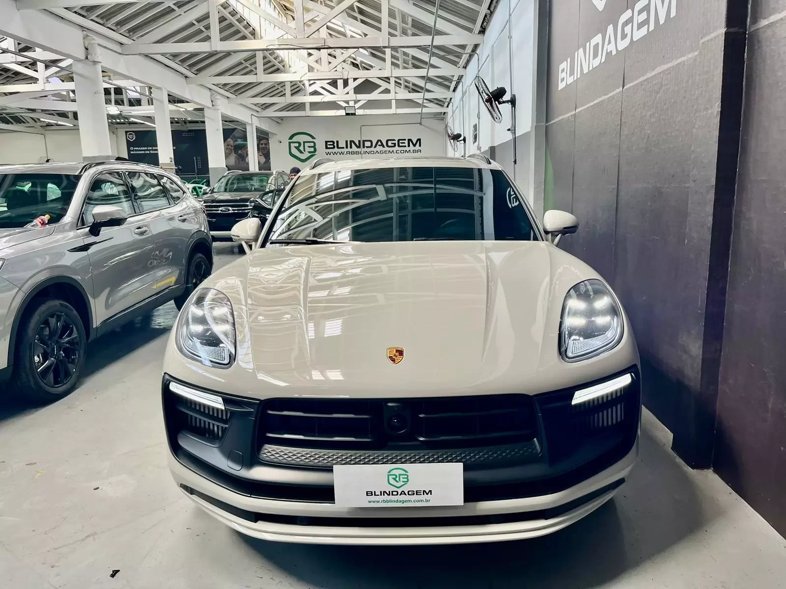 porsche-macan-29-v6-biturbo-gasolina-gts-pdk-4-portas-2023-2024-01