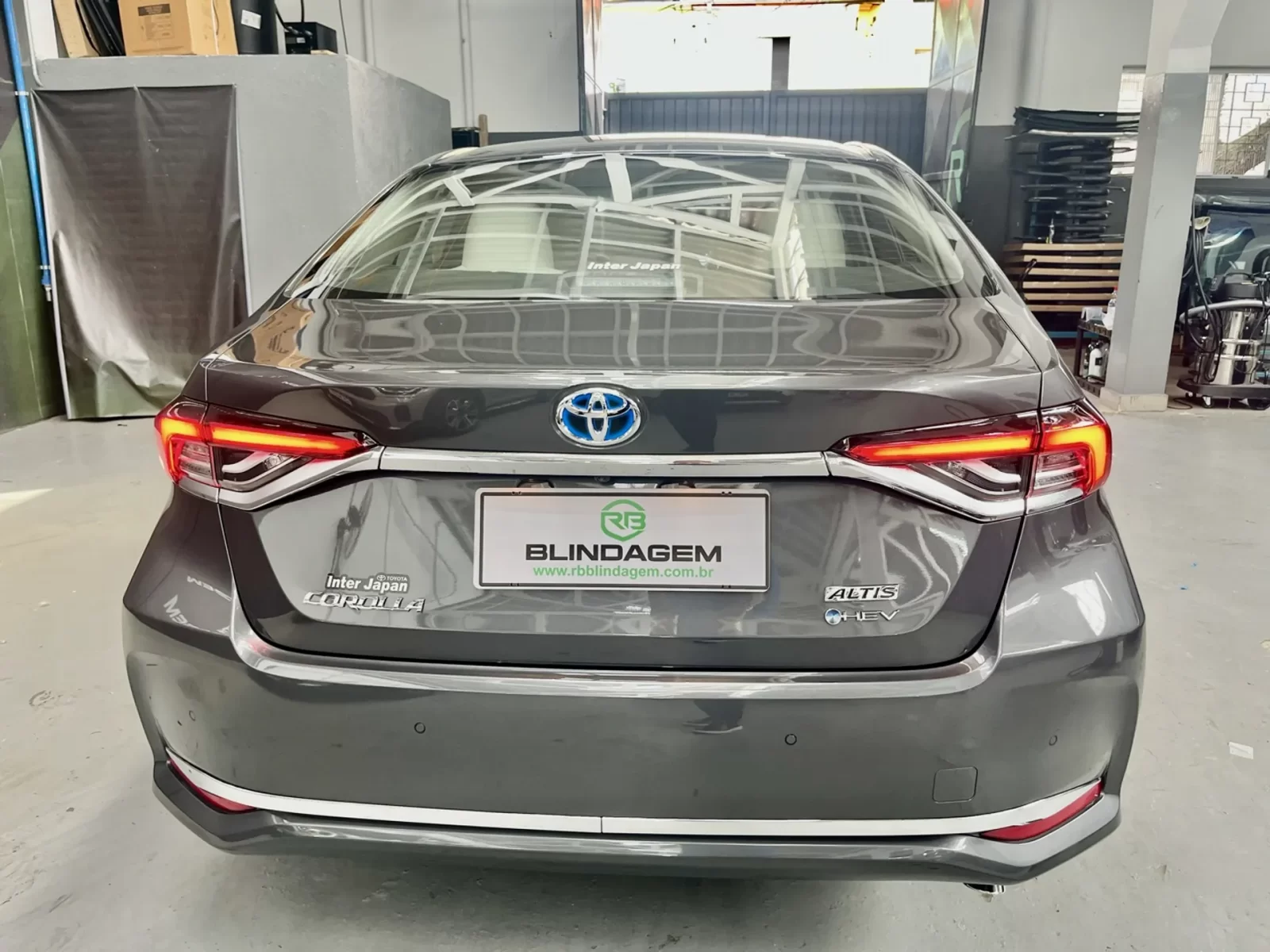 toyota-corolla-1-8-vvti-hybrid-flex-altis-premium-cvt-08