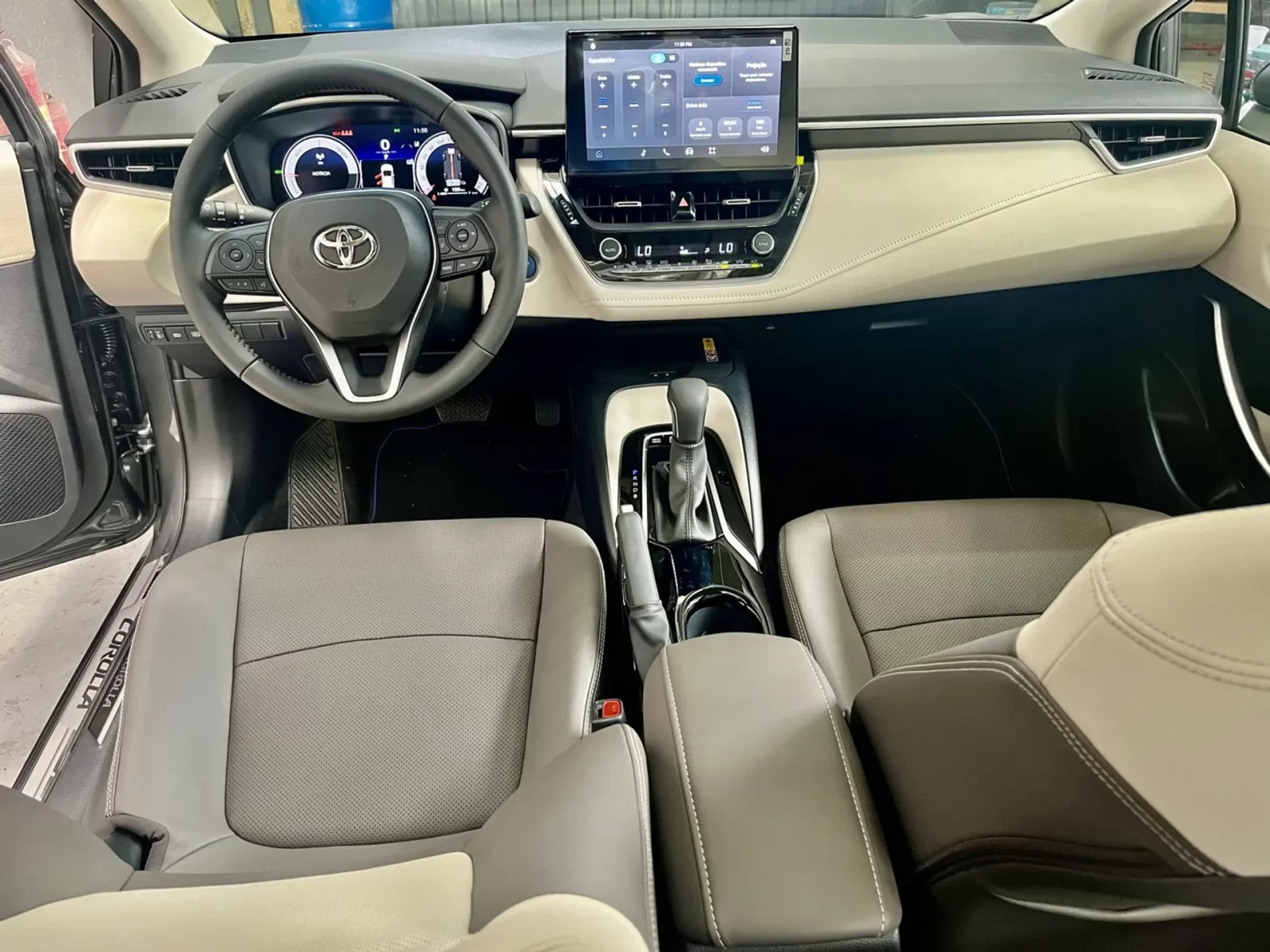 toyota-corolla-1-8-vvti-hybrid-flex-altis-premium-cvt-10