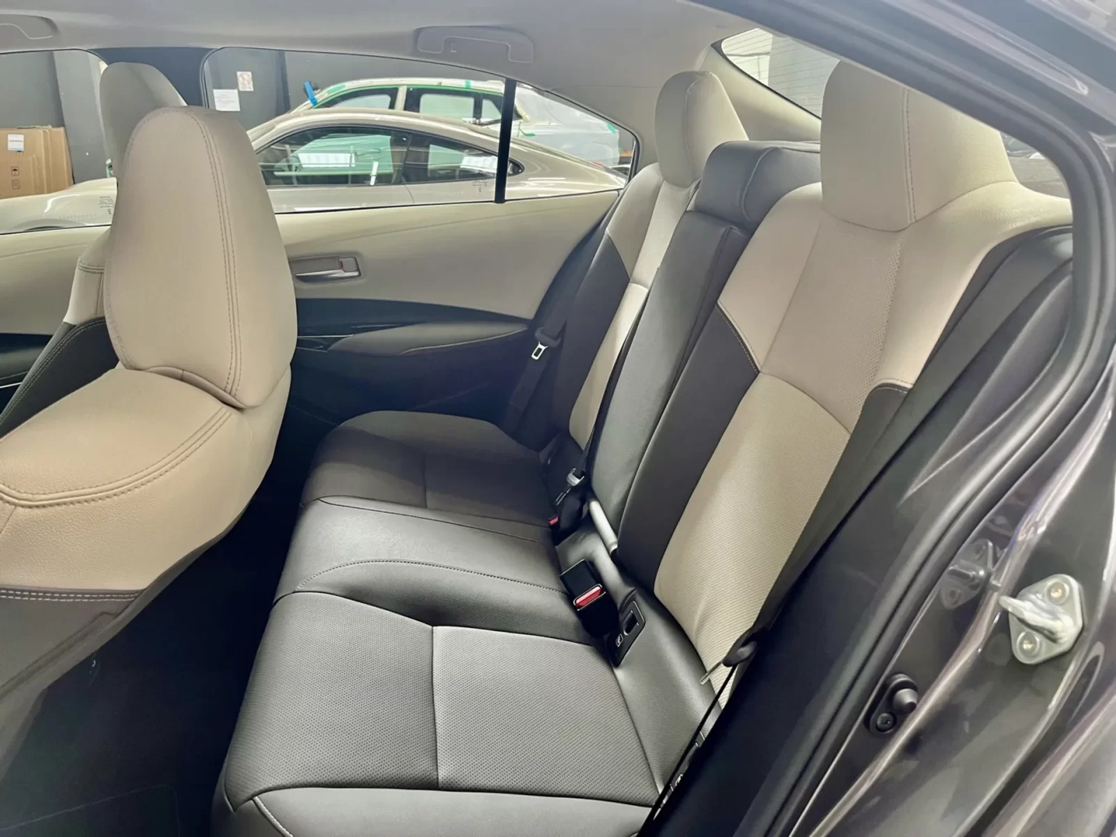 toyota-corolla-1-8-vvti-hybrid-flex-altis-premium-cvt-15