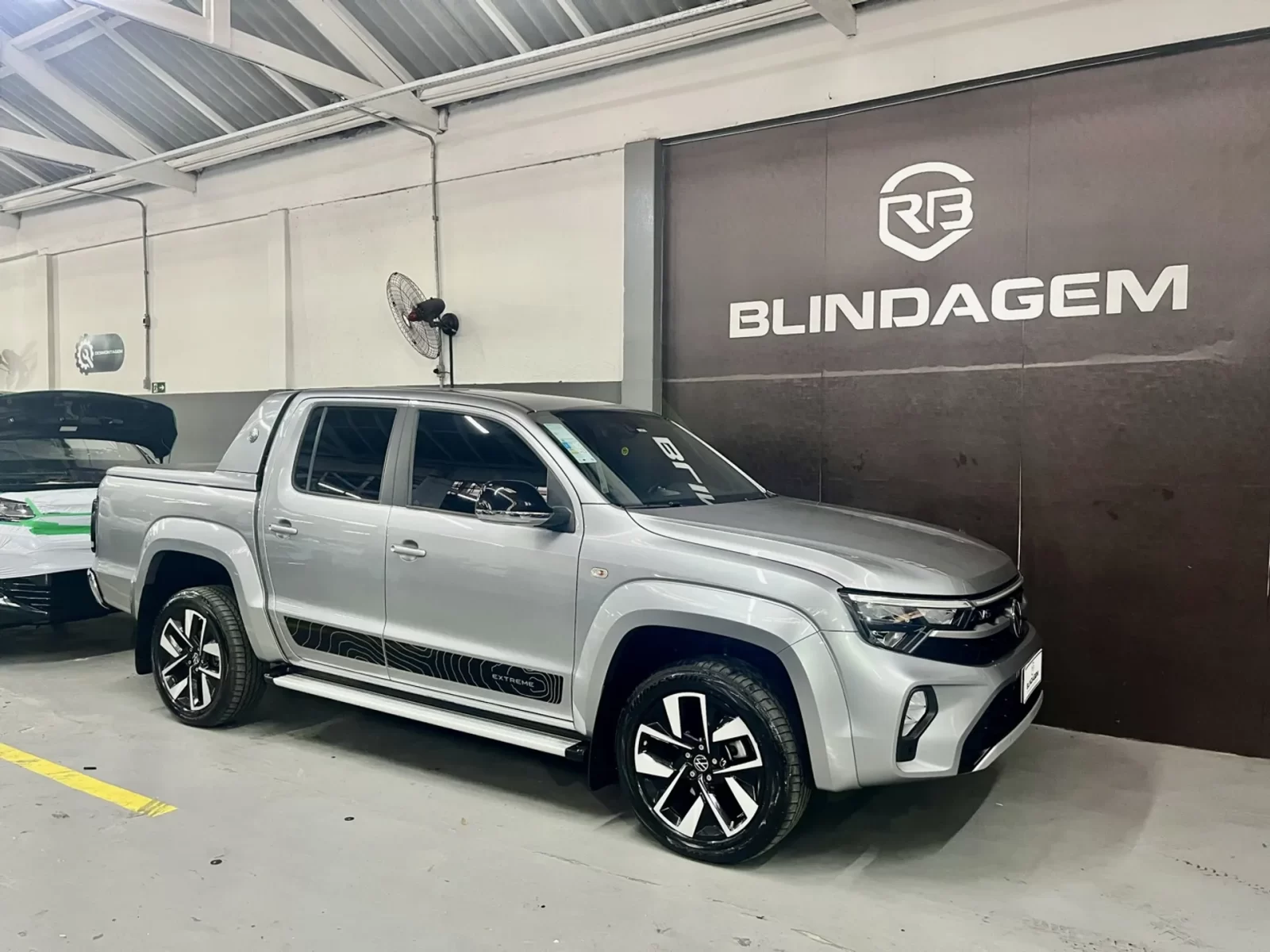 volkswagen-amarok-3-0-v6-tdi-diesel-extreme-cd-4motion-automatico-06