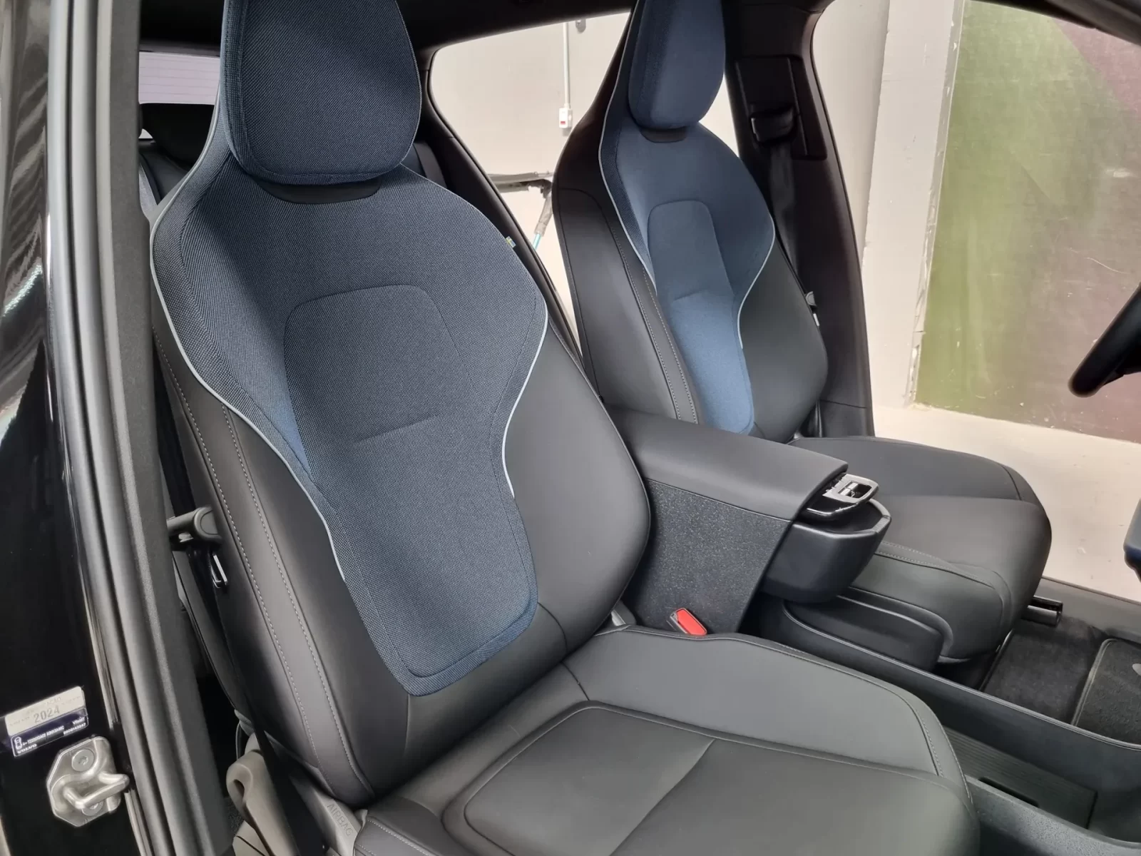 volvo-ex30-69-kw-eletrico-plus-13