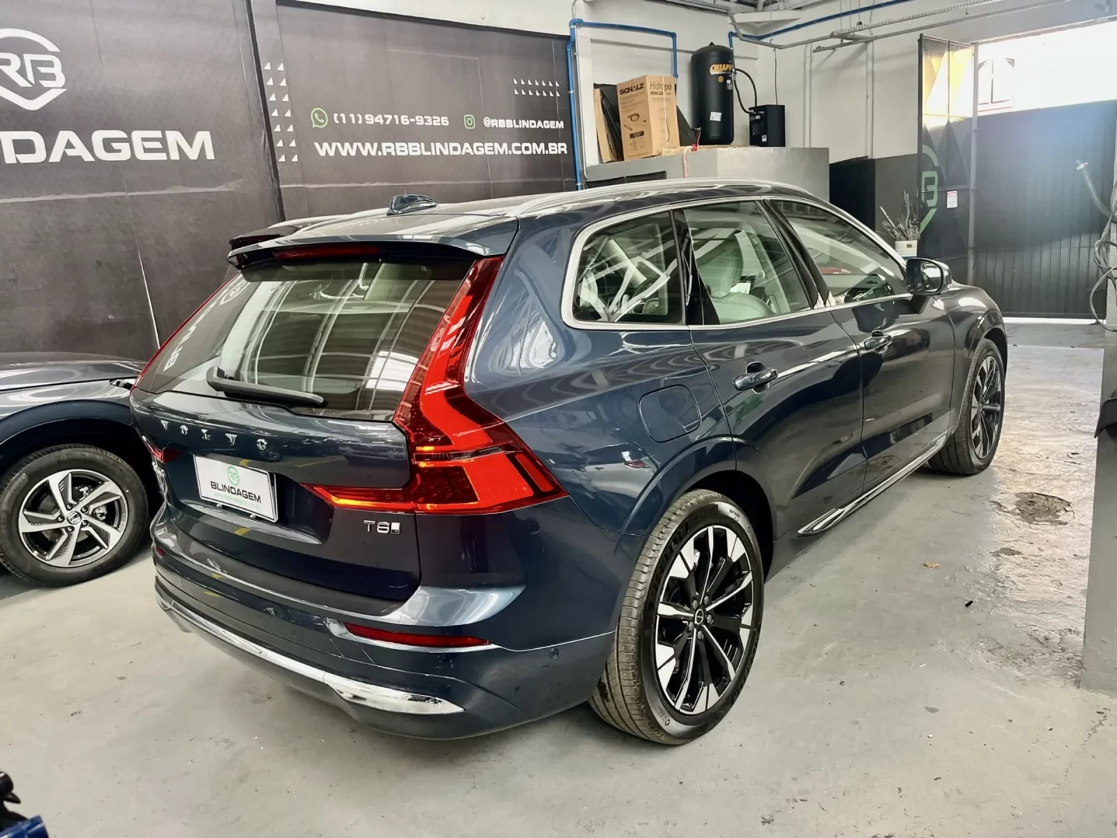 volvo-xc60-2-0-t8-phev-ultra-awd-geartronic-06