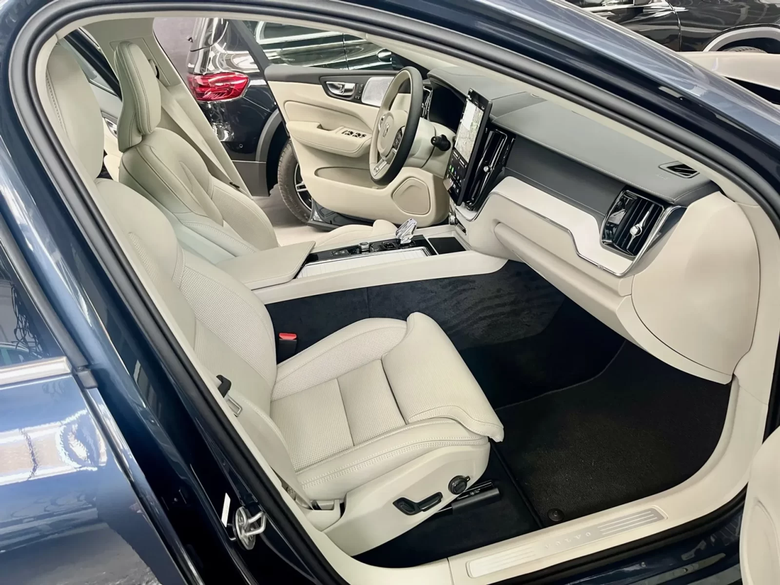 volvo-xc60-2-0-t8-phev-ultra-awd-geartronic-12