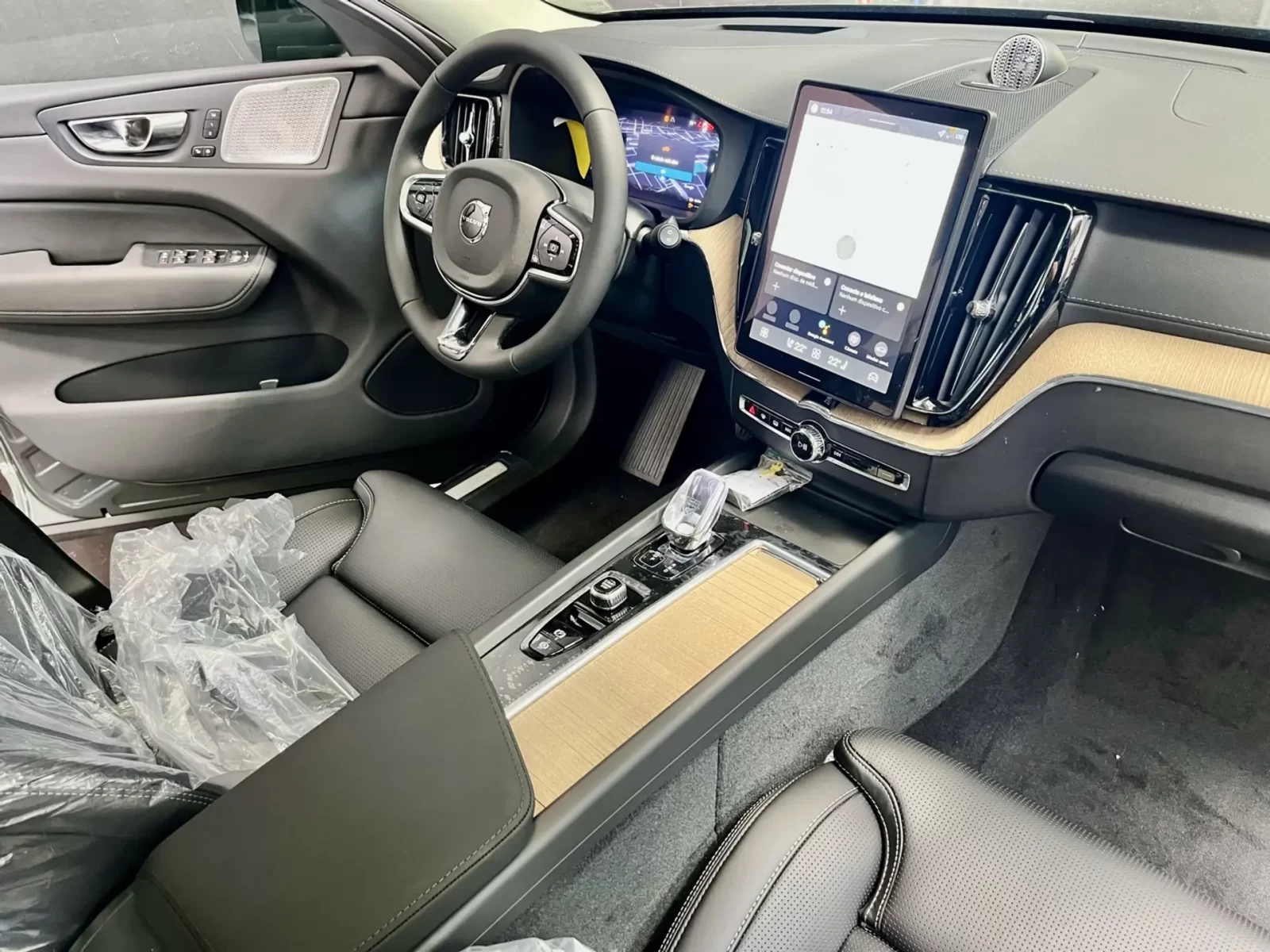 volvo-xc60-2-0-t8-phev-ultra-dark-awd-geartronic-09